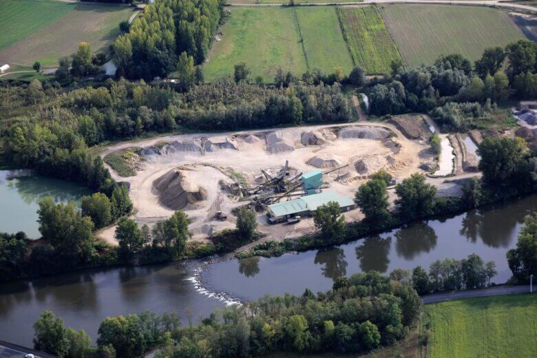Carrière d'alluvionnaire à Bouthéon